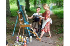 Gleznotājas Alises Mediņas kopdarbs ar Mārtiņu projektā "Pasaules radīšana"